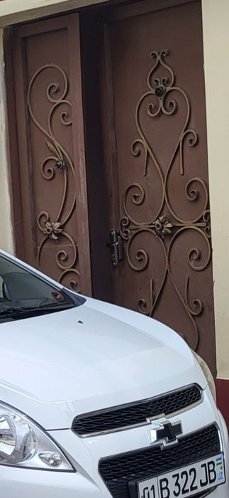 Temir Darvoza sotiladi boyi 2.30 ga  eni 1.40