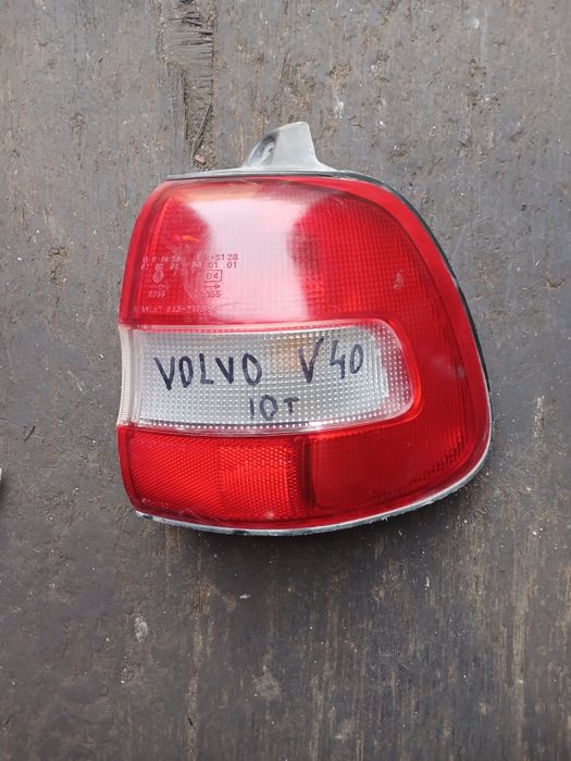 Фонарь Вольво V40