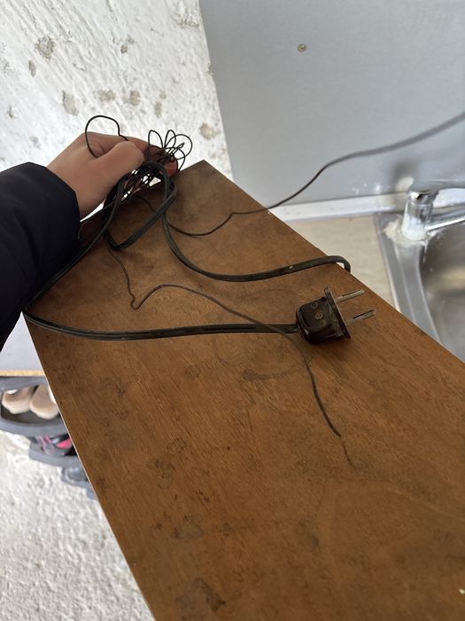 Продавам радио Христо Ботев