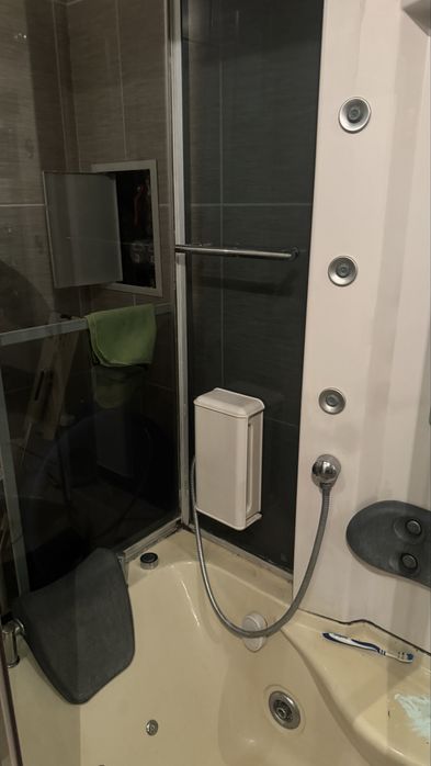 Продам душевую кабину