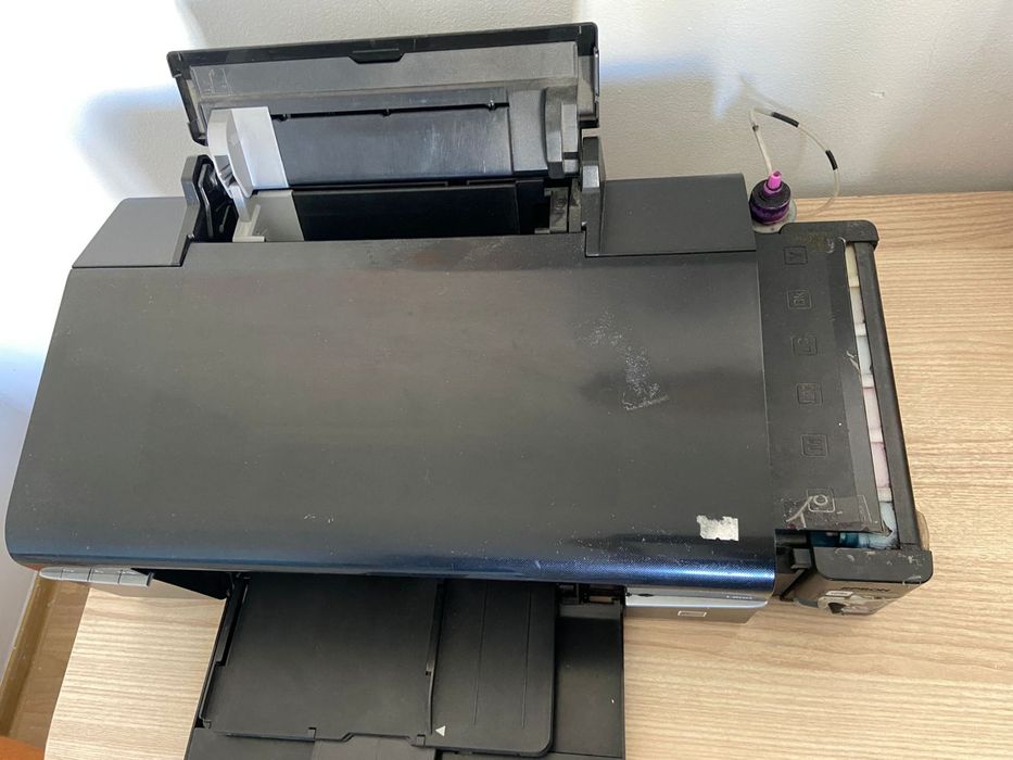 Принтер Epson L800                .