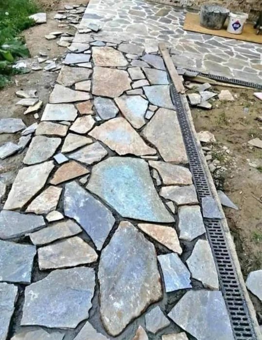Piatra naturala de munte oferim montaj la pret de producator