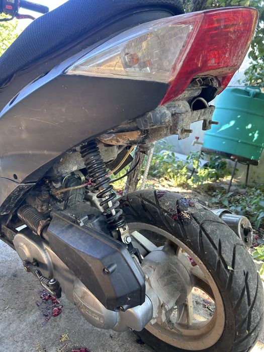 Скутер 50cc 4 тактов на части