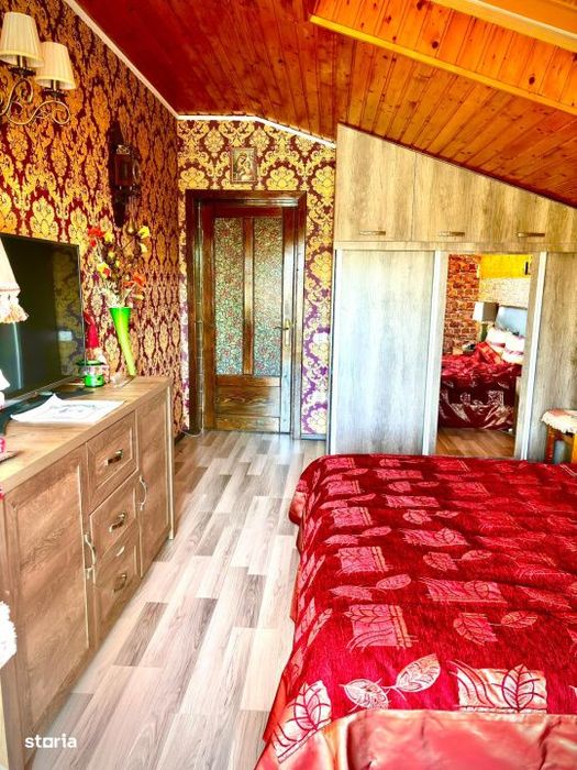 Vanzare - Casa P+M, teren de 758 mp