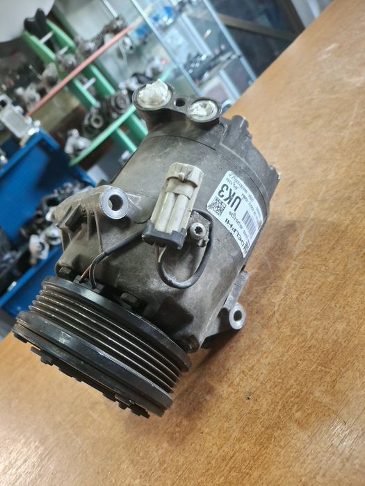 Compresor aer condiționat Opel Astra H GTC Zafira B  1.4 1.6 2.0 BENZI