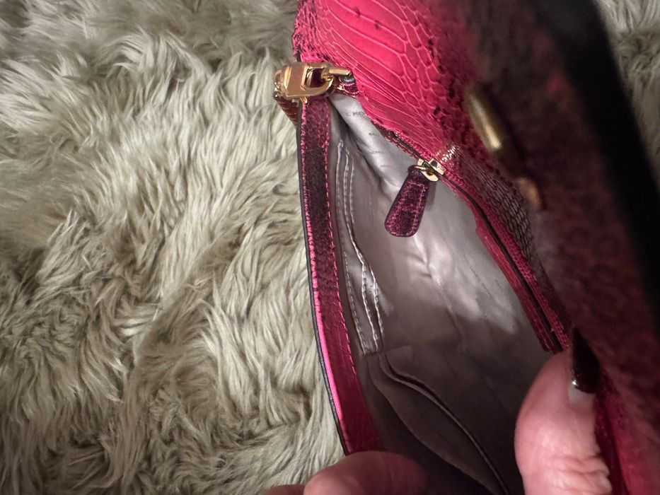 Michael Kors чанта от естествена шагрен кожа