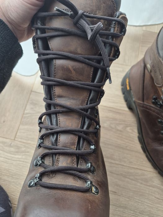 Bocanci Vibram piele maro