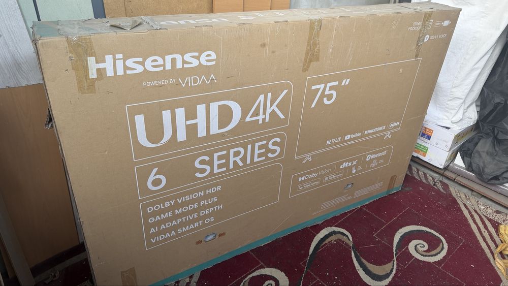 Телевизор Hisense 75 битый угол, смотреть можно