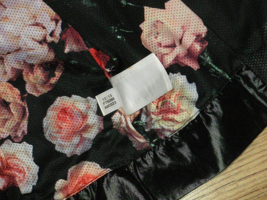 ADIDAS оригинално дамско тънко яке 38