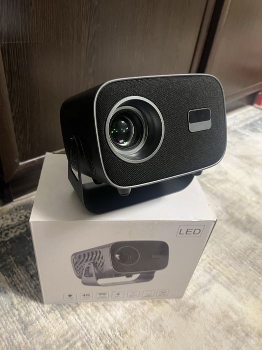 LED проектор 4К