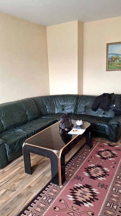 Давам апартамент под наем