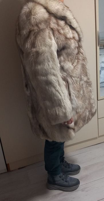 Дамско палто от сребърна лисица