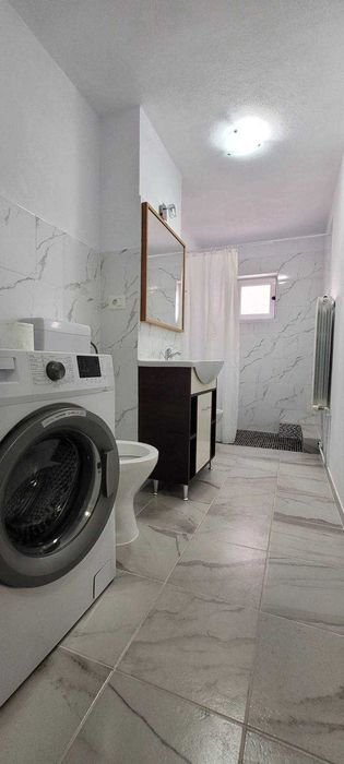 Garsoniera cf 1 Onesti, zona de jos, parter.   0757. 678. 898