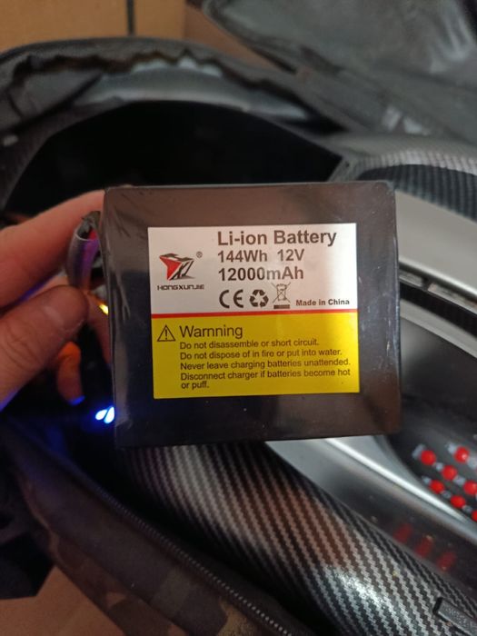 Продам прикормочный кораблик с автопилотом