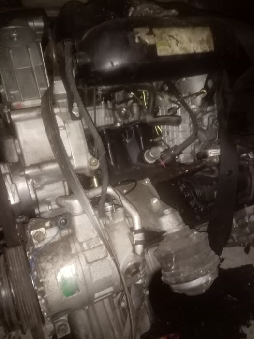 Двигатель Mercedes 604 из Германии