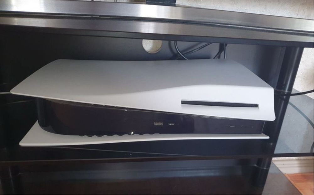 PlayStation 5 с дисководом