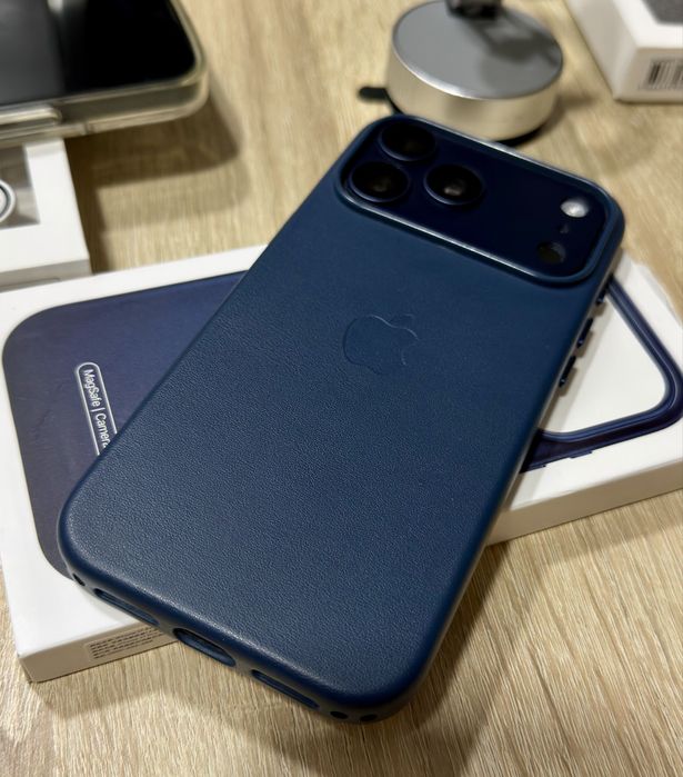 Husa leather iPhone 17 pro max