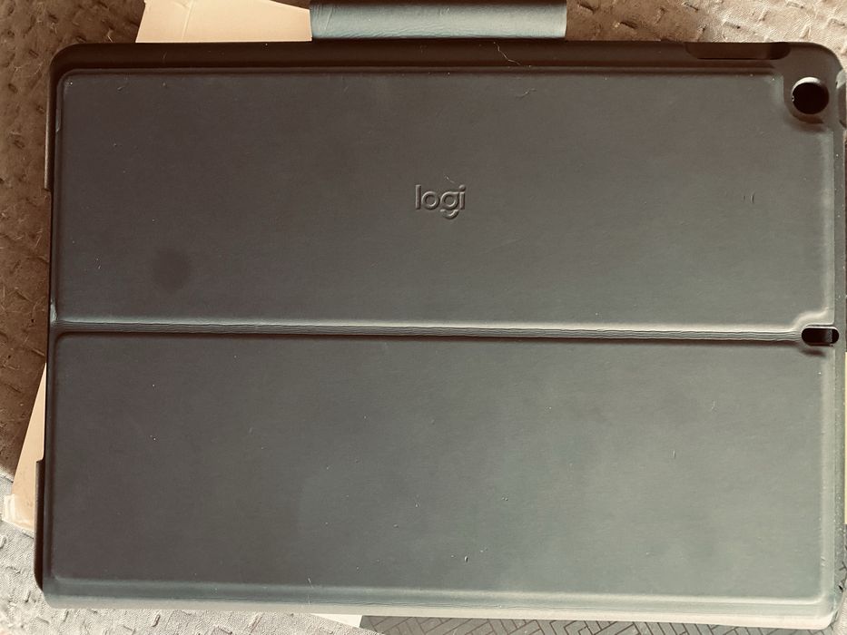 Кейс с клавиатура за ipad 10,2