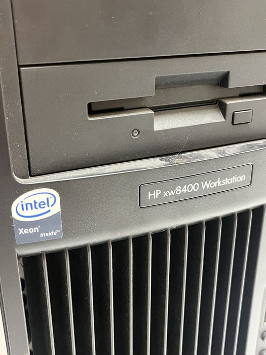 Продам сервер HP xw8400