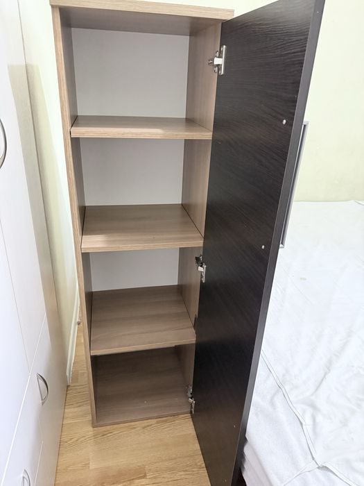 Продам книжный шкаф