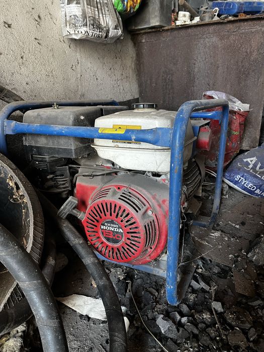 Бензиновый Генератор