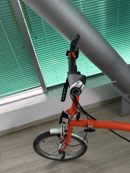 Brompton cumparata de noua Romania