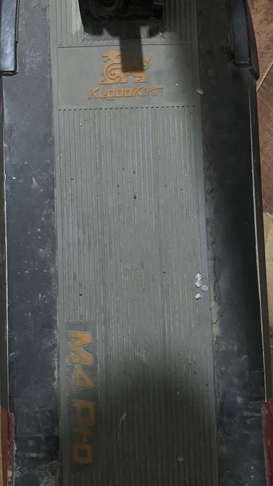 Самокат Куго М4 про