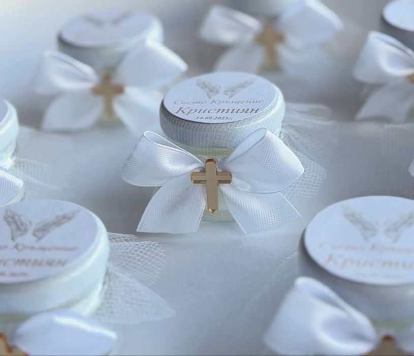 Подаръци за гости/Гипсови или соеви Ангелчета/Бурканчета с мед-свещ