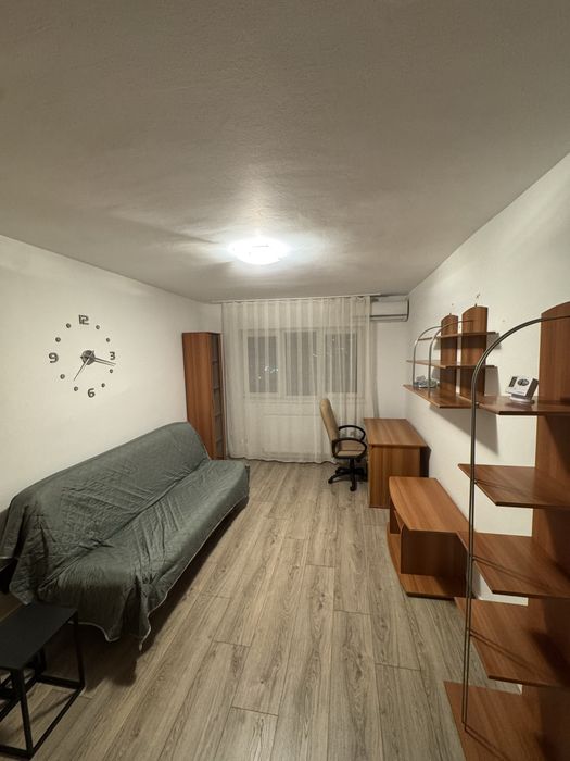 Apartament 3 camere Aleea Cornisa