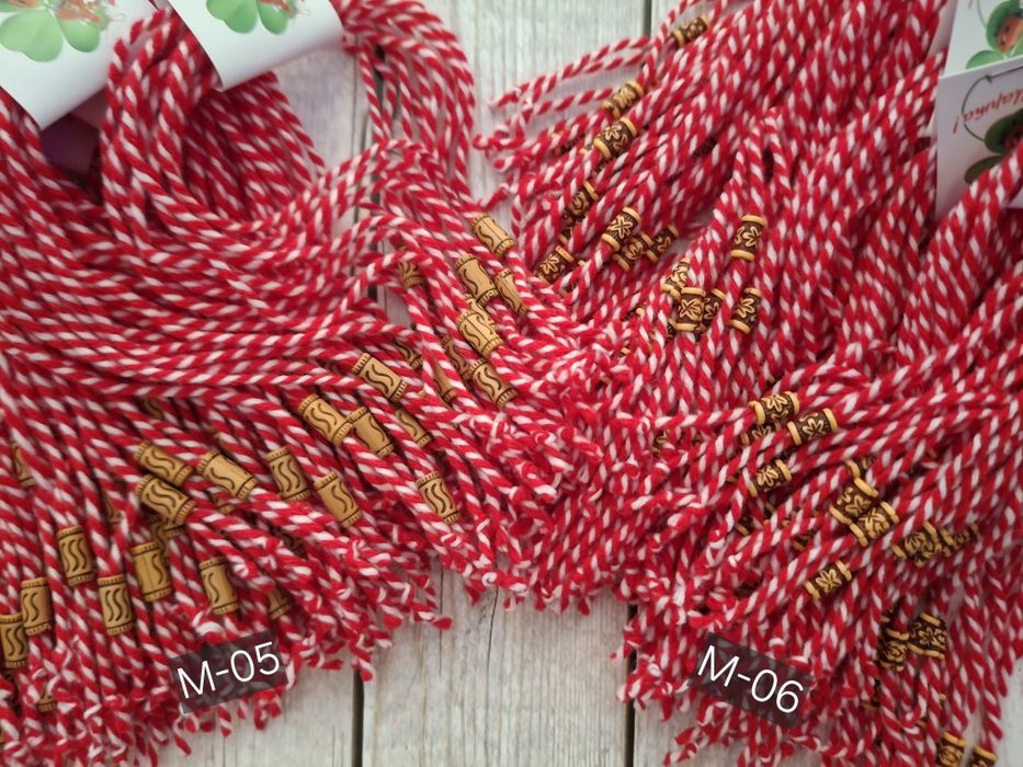 мартеници на едро и дребно/десятки и единични