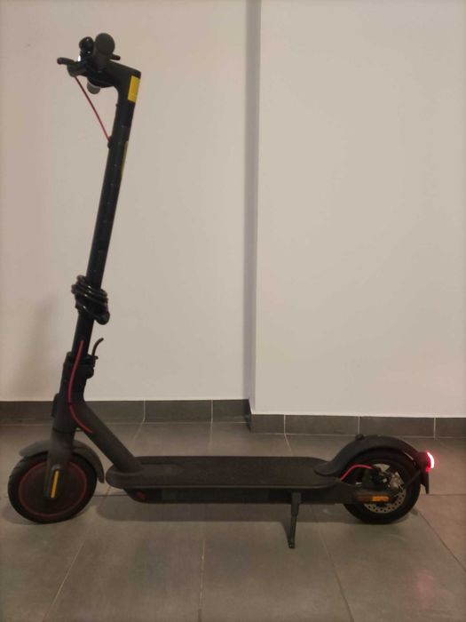 Trotineta electrica XIAOMI MI PRO 2, 8.5 inch, pliabila, negru