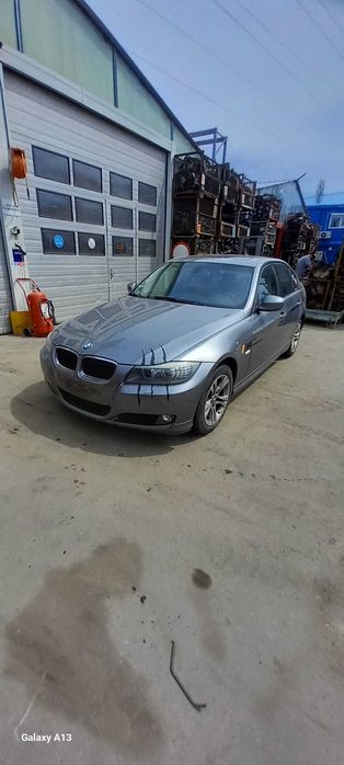 Bmw e90 facelift  318 benzina .cod motor n43b20a  Dezmembrez/Dezmembra