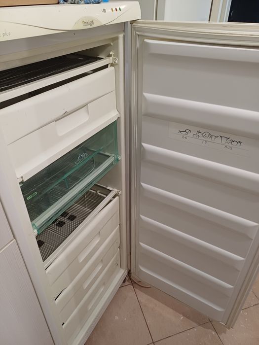 Congelator Snaige 6 rafturi