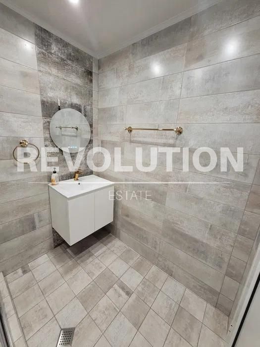 Дава се под наем Двустаен апартамент в Варна, м-т Траката - 66 кв.м за 600 € - Снимка #13