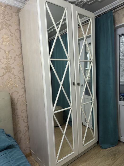 Продам два шкафа