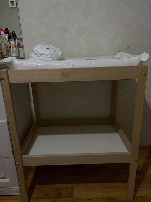 Пеленальный столик