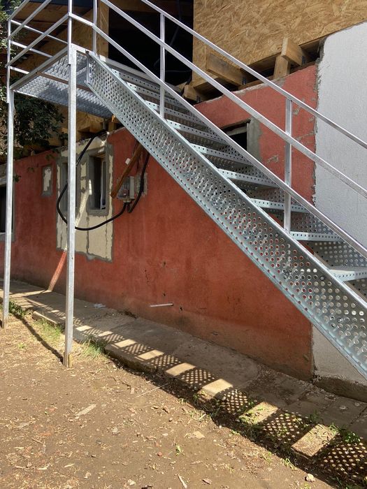 Scara metalica zincata 7m l