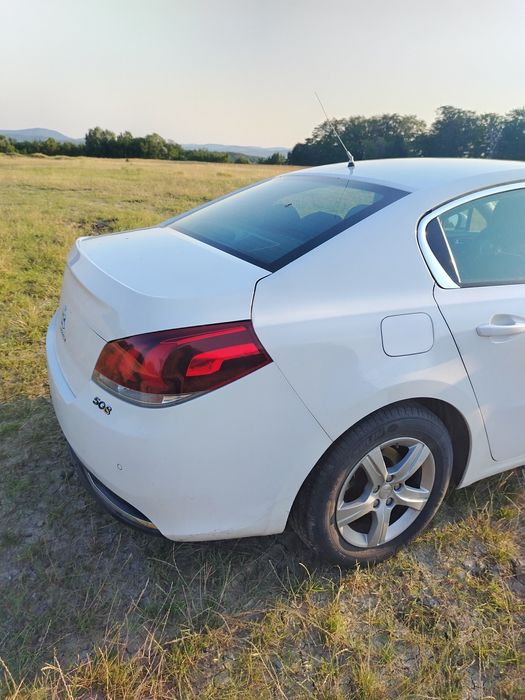Peugeot 508 berlina