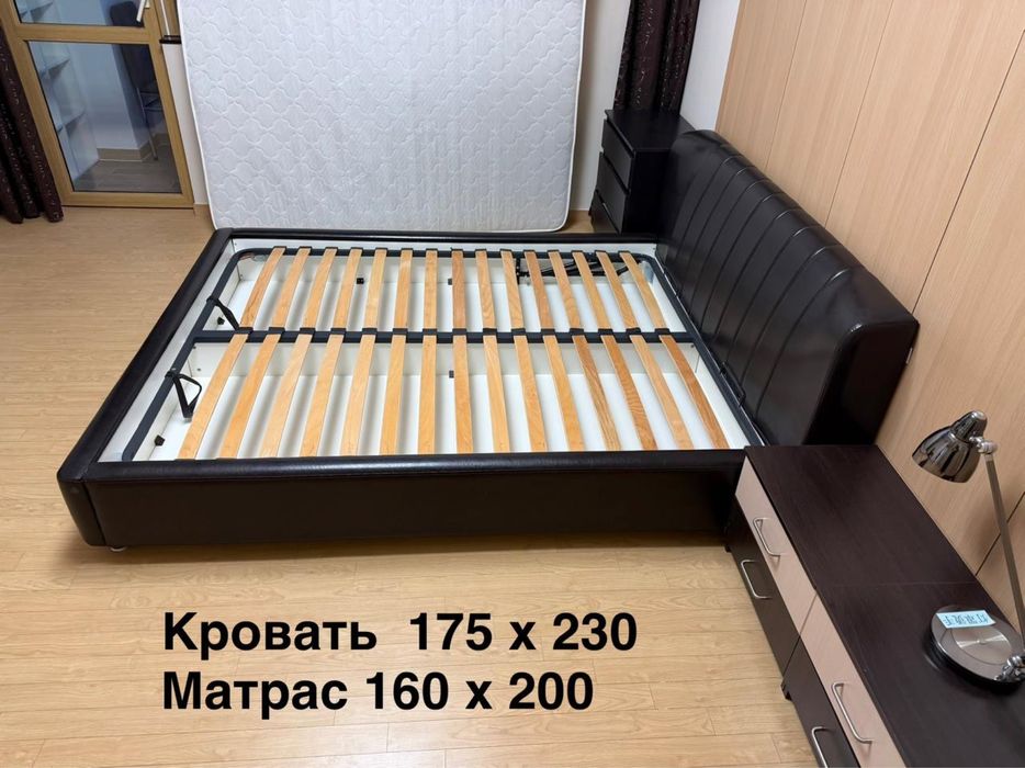 Спальный гарнитур