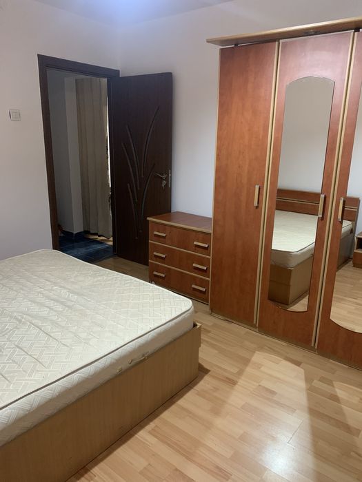 Vand apartament 2 camere decomandat