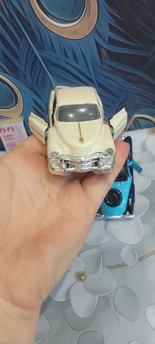 Машинки  железные