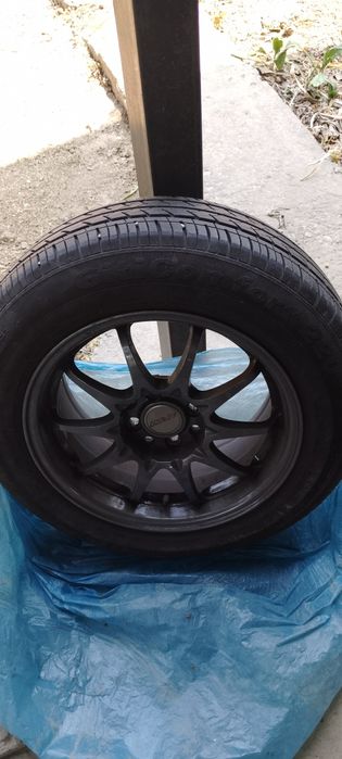Продаю Шины с дисками