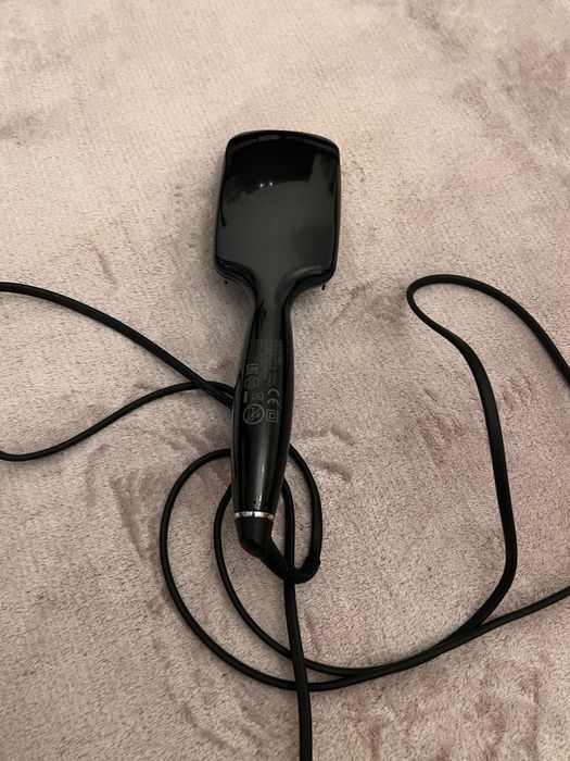 Perie pentru indreptarea parului BabyLiss