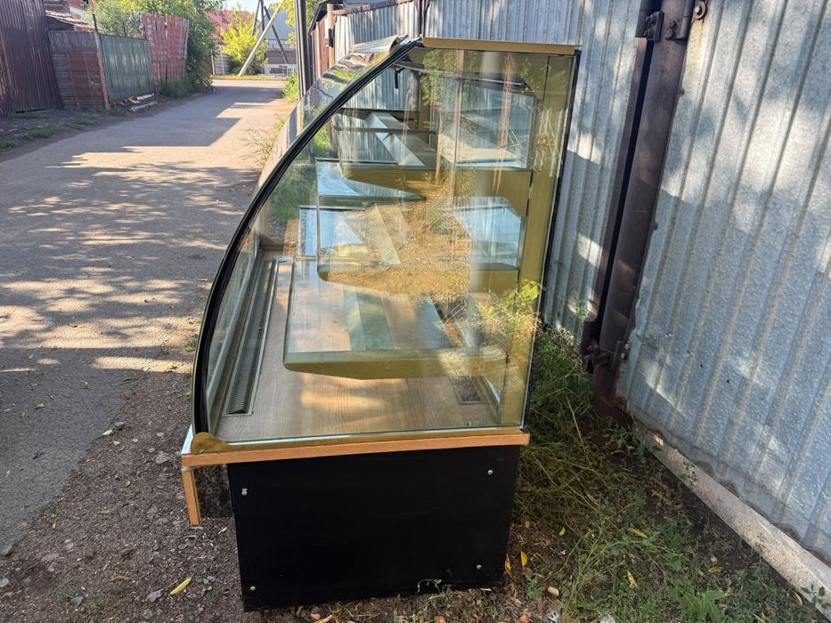 Продам холодильник