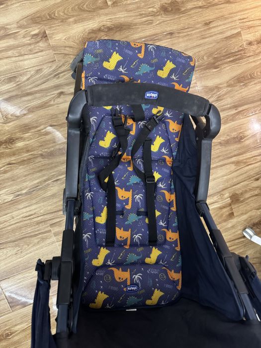Продаётся детская коляска Chicco