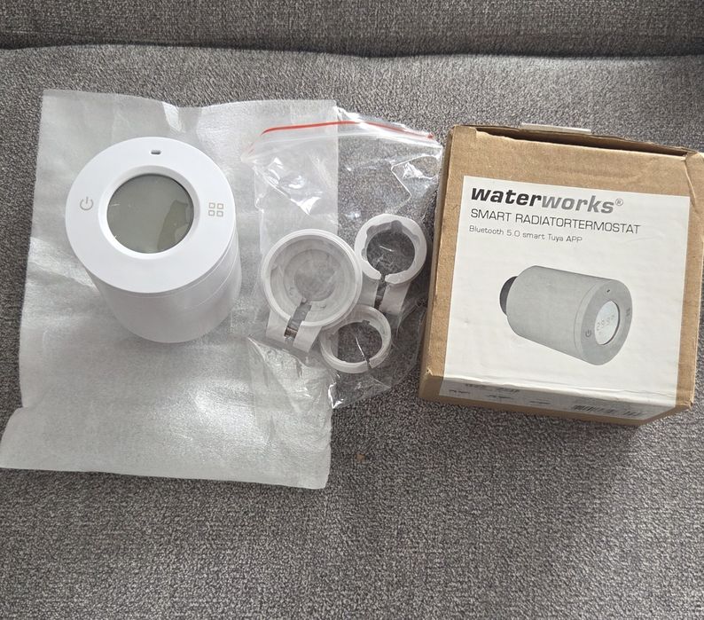 Termostat inteligent pentru radiator