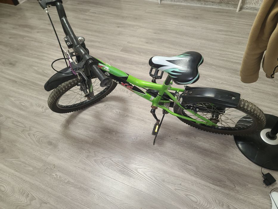 Продам велосипеды 1большой 1 маленький