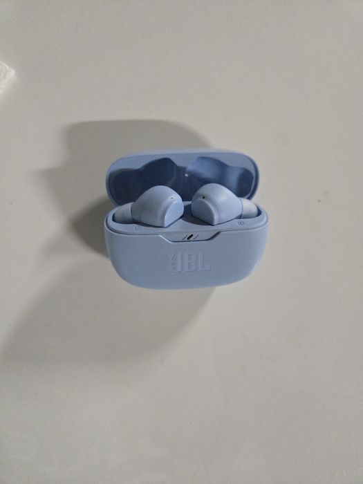 JBL flip 3+ wave beam, оригинални,  топ състояние.