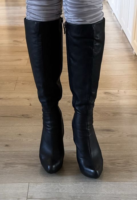 демисезонные кожаные сапоги