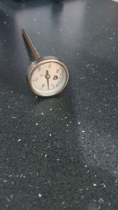 Termometru cuptor pizza.